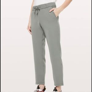 COPY - On the fly pant